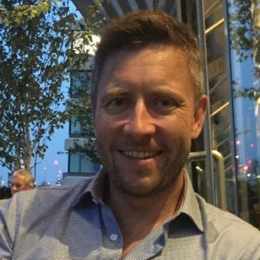 财报前瞻 | Adobe2025财年能否凭 AI 展翅?Q1首份答卷即将揭晓