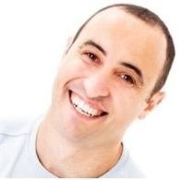 比亚迪(01211)与大疆合作发布智能车载无人机系统——灵鸢